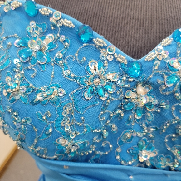 MORI LEE TURQUOISE BALLGOWN DRESS - Picture 4 of 11